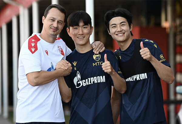 'You've waited a long time' Hwang In-beom, today (2nd), Feyenoord's official appearance is finally coming up. Best friend Kim Min-jae and Champions are about to clash