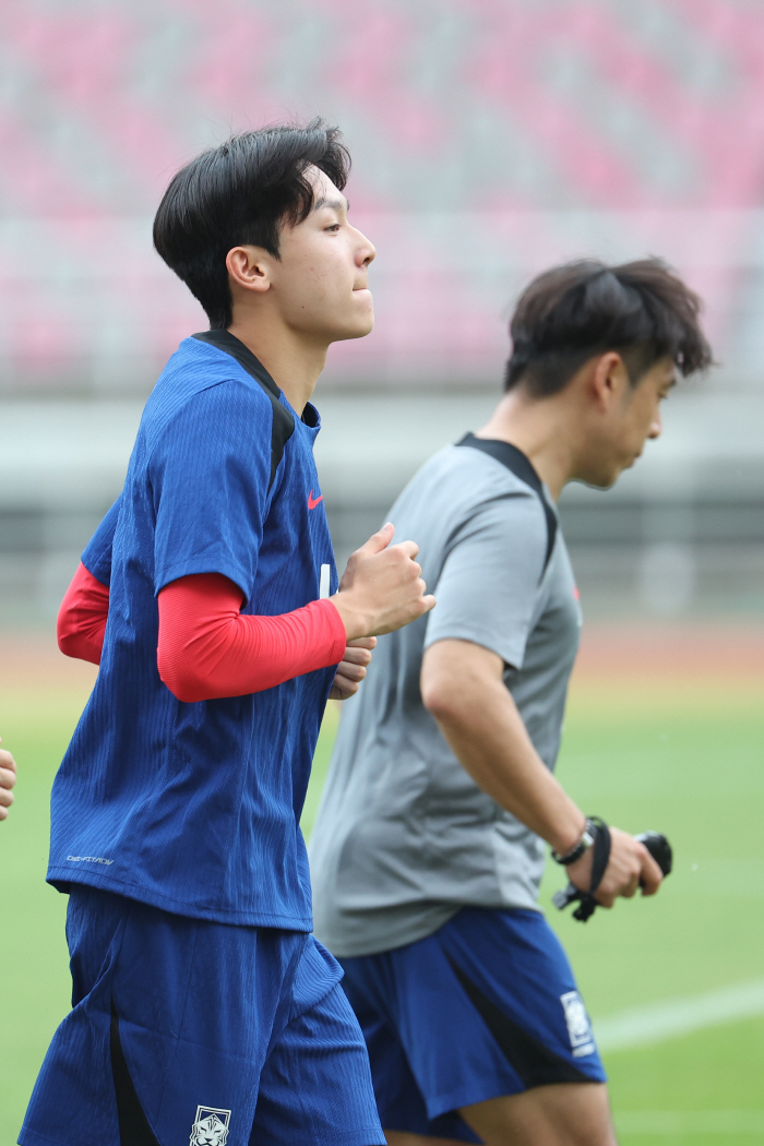 'Let's be close' ''Captain' meets Son Heung-min 'Youngest' Yang Min-hyuk's smile''I'll appeal his finishing ability regardless of age'