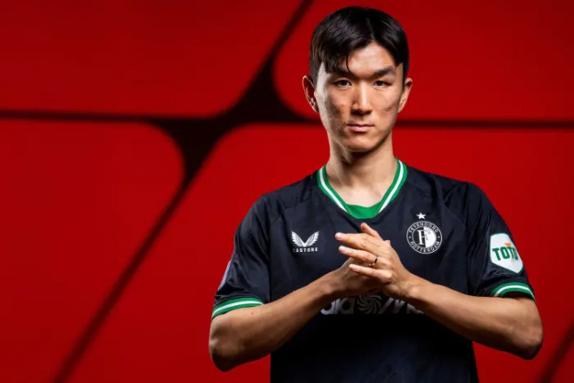  Hwang Inbeom joined Feyenoord! Four-year contract  No. 4 rank, 'The biggest club of my career, I'll stay as long as I can.'