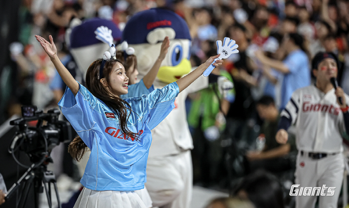 Lotte's first fall baseball in 7 years? It's not a dream! '15 → 6 points for a batter in the 7th inning' Reversal drama to archrival KT 