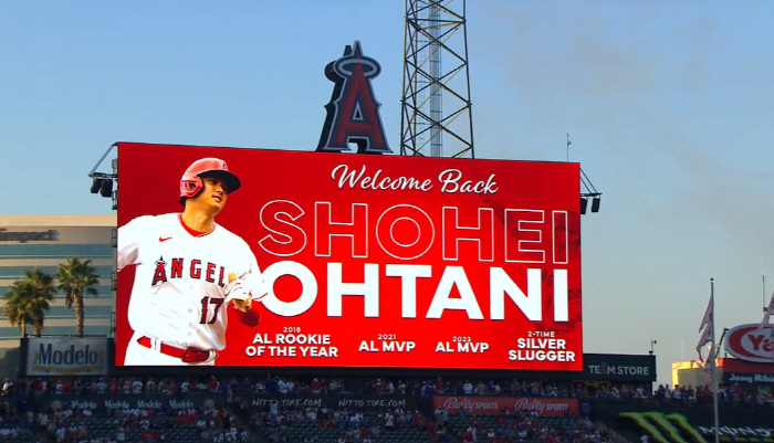 Ohtani Gurney Betts Explodes! A triple in his home, RBI and two runs, and home run-stealing takes a rest...LAD 6-2 LAA