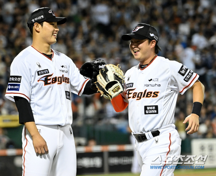 Reversal artillery Moon Hyun-bin, hot hugs, and folder greetings in a good match... 7 wins, Dongjoo Moon, 'Hit - The day I helped all the defense'