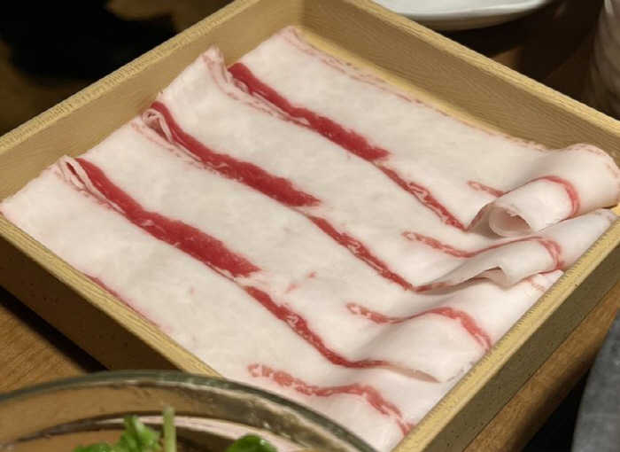 Famous restaurant 'Fat Shabu Shabu' Controversy'