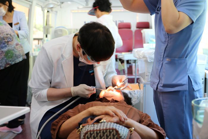 Medical Services for the Elderly in Wonju Emphasized the Importance of Oral Health in the Old Age