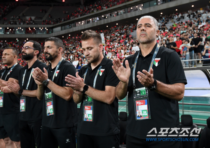 Palestinian director-GK's smile that he couldn't even prepare properly 'We have a dream, I'm happy with the draw with South Korea'