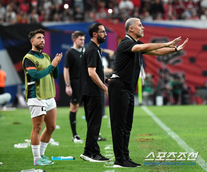 Palestinian director-GK's smile that he couldn't even prepare properly 'We have a dream, I'm happy with the draw with South Korea'