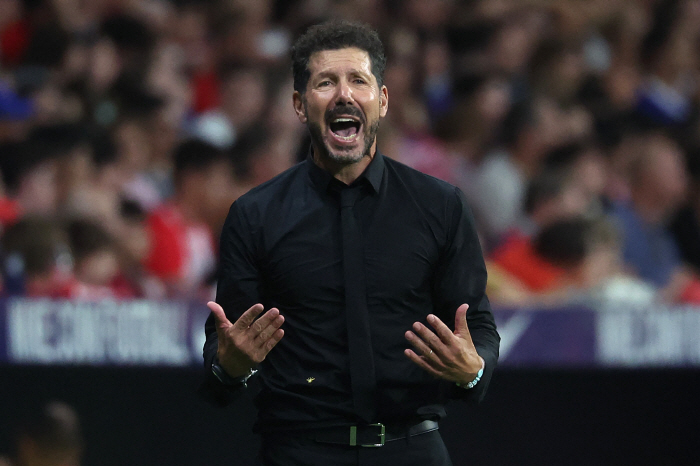 'Why don't you give me a dismissal penalty?' ANCHELOTI-Simeone joins in, Spanish coaches' unprecedented strike 'Preview'