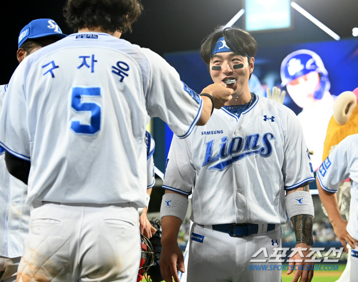 You called Hwang Dong-jae, the first starter of the season, Park Byung-ho, who achieved 400 home runs...