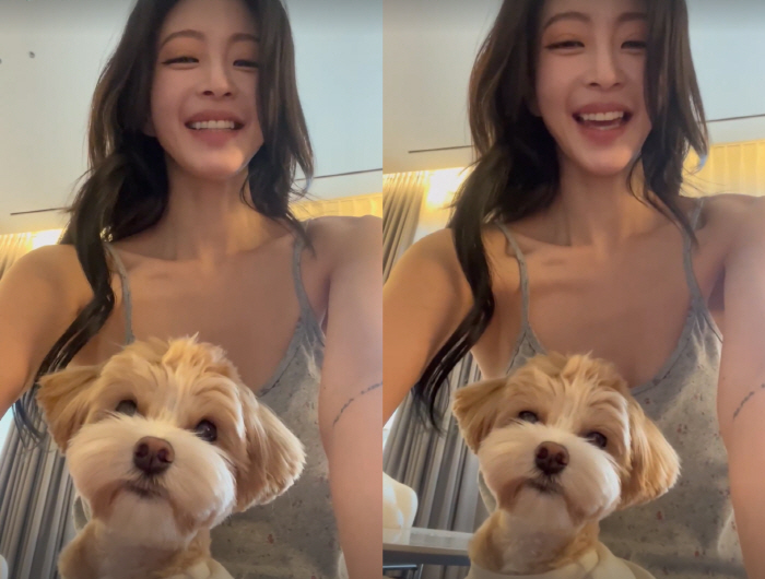 '10 Years Younger ♥' Han Ye-seul's outspoken expression of affection..Selfie with your dog