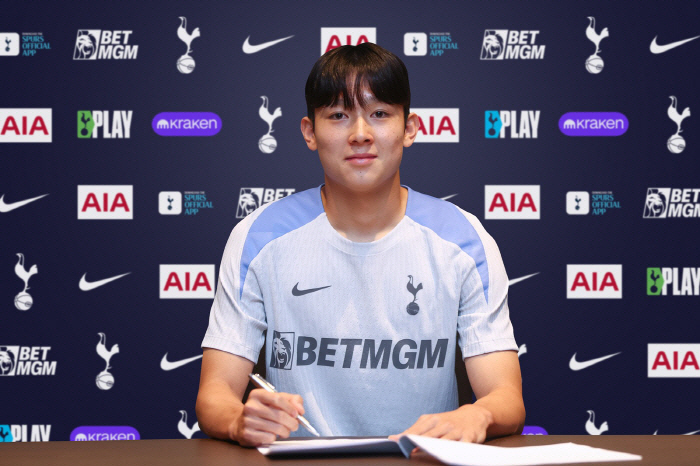 Expectations for Yang Min-hyuk are crazy...'Hope for the club's best recruitment in 2024  the possibility of joining the Europa League'