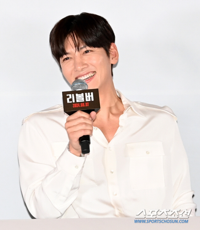 Ji Chang-wook, 17 years after his debut 'Personality Controversy'..'The note robbery. I want to apologize'