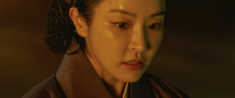 Jung Yu-mi Jung should push out Jeon Jong-seo and take the position of Queen (Empress Woo) 