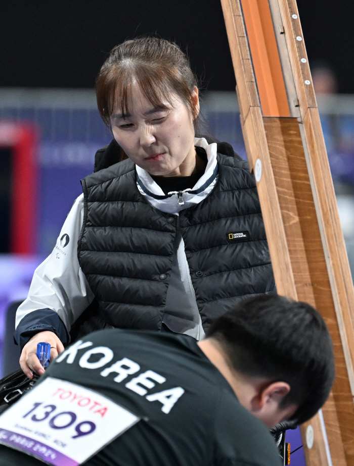  'Missed Gold Medal by 1mm' Boccia Mixed Fair Jung Ho-won and Kang Sun-hee Group Win 銀 by Hong Kong