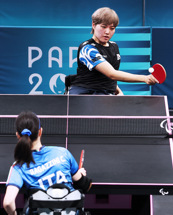  Women's Table Tennis 'Hope'Yoon Ji-yu succeeded in going to the singles final, and tried ping pong for the second time