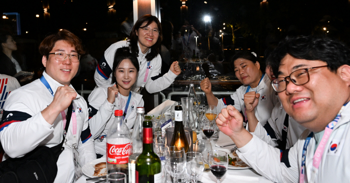  Why the Korean team was doubly happy with the surprise gift of the captain of the team