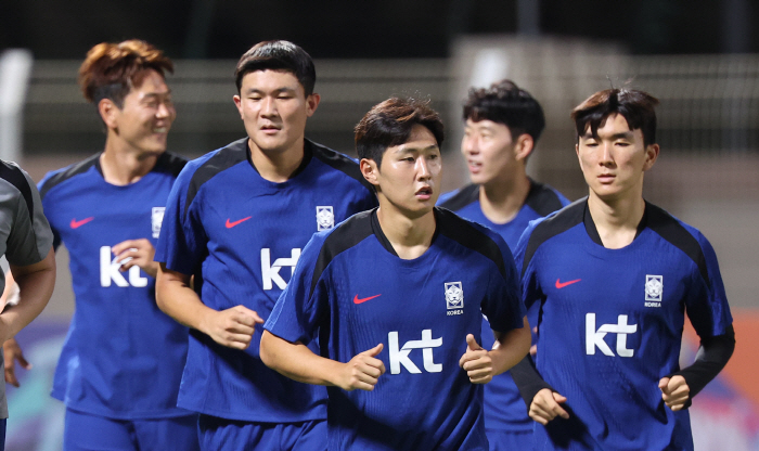  -'Full of laughter' - Hong Myung Bo Ho's first training! Both the pressure and impatience were removed with a smile