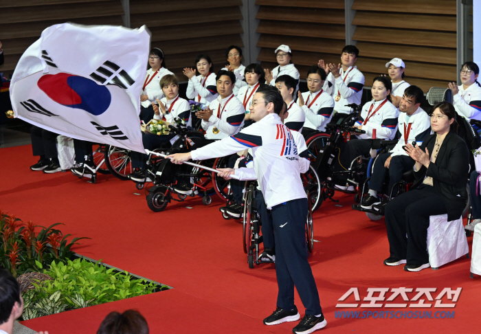 ''All the athletes in the team have 20 gold medals around their necks, and the gold will be returned to the country.' The Paris Paralympics disbandment ceremony 'Class'