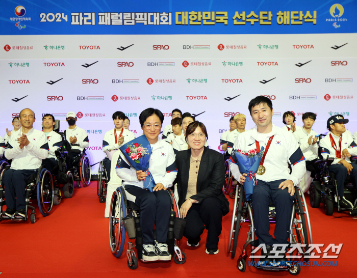 ''All the athletes in the team have 20 gold medals around their necks, and the gold will be returned to the country.' The Paris Paralympics disbandment ceremony 'Class'