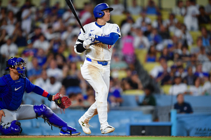 'Betz is interfering with history' The relay team's regret is that he made a timely hit to steal Ohtani's 48th base