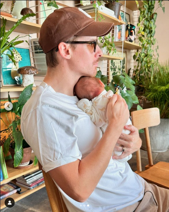 British man ♥' National expense, proof of breastfeeding'It's natural to do it anywhere'