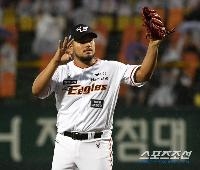 'Captain's crazy! 'Multipurpose 4 hits and 6 RBIs wildly' Samsung catches Hanwha and starts to solidify its second place, and Hanwha loses 4 consecutive games → 8th place 