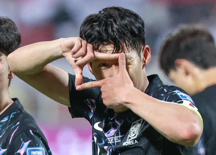 'I don't know what to do, but I ask for your support and love...'How can Son Heung-min stop cheering for him