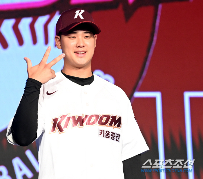 Jung Hyun-woo 'I want to be a role model with Kershaw and Yang Eui-ji' 