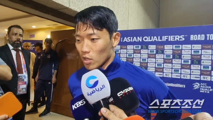  Hwang Heechan 'No. 10, talking a lot and moving organically''