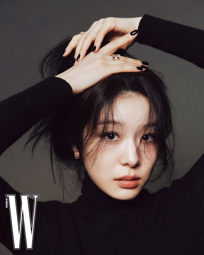  Kim Yu-na is elegant and elegant in fall