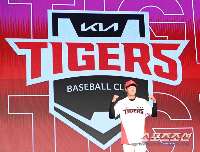 'I started playing baseball because of KIA...' Gyataehyung, who almost became Lotaehyung. Studying in Seoul → Successfully joined the hometown team after improving his skills 