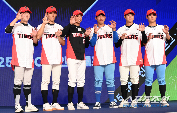 'I started playing baseball because of KIA...' Gyataehyung, who almost became Lotaehyung. Studying in Seoul → Successfully joined the hometown team after improving his skills 