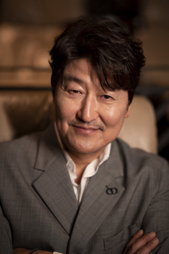  Director Mo Wan-il will hold hands with Song Kang-ho..'Insiders' series confirmed