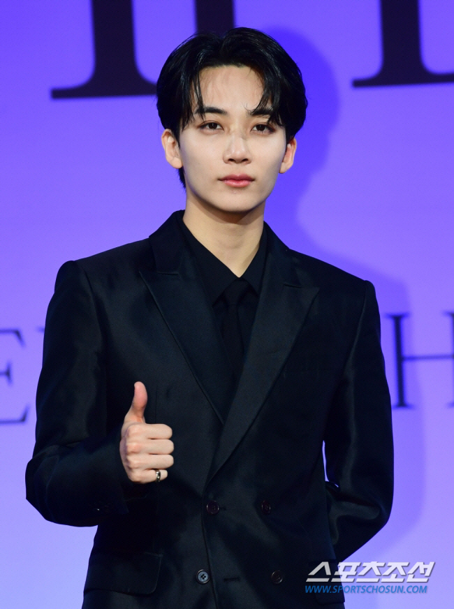  SEVENTEEN's Jeonghan will join the military on the 26th 