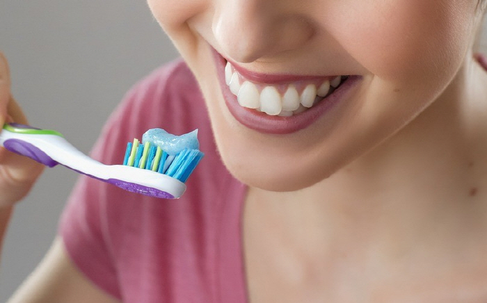 Time you should never brush your teeth, why?