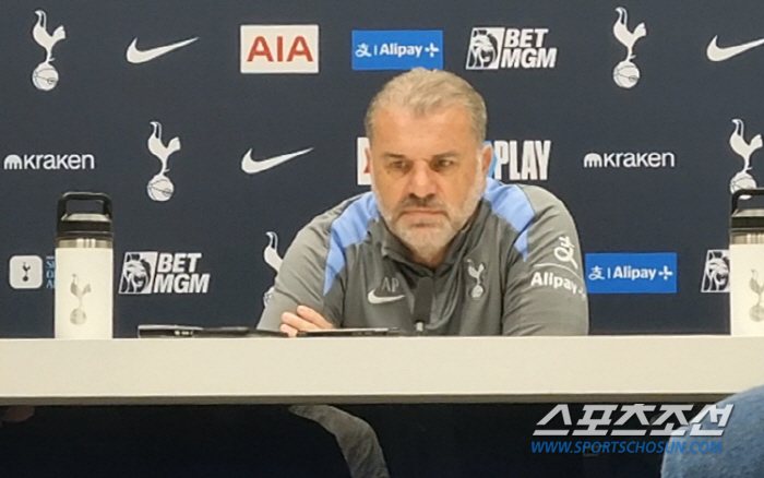  Coach Postecoglou 'Solangke - Van der Ben Returning to Training' Son Heung-min goes back to the left