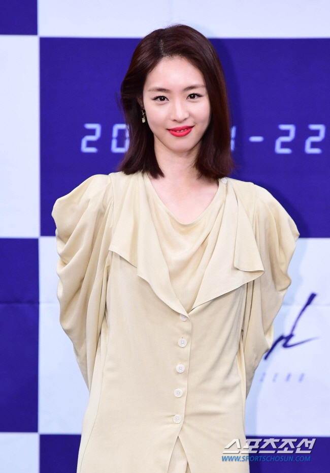  Lee Yeon-hee is a mother '11th, giving birth to a daughter, both mother and child are healthy'