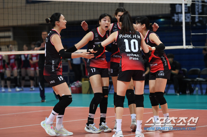 Taiwan Invitational Tournament to Win. Ko Hee-jin's Next Challenge to Win with Sympathy Volleyball. This is the best time for you.'