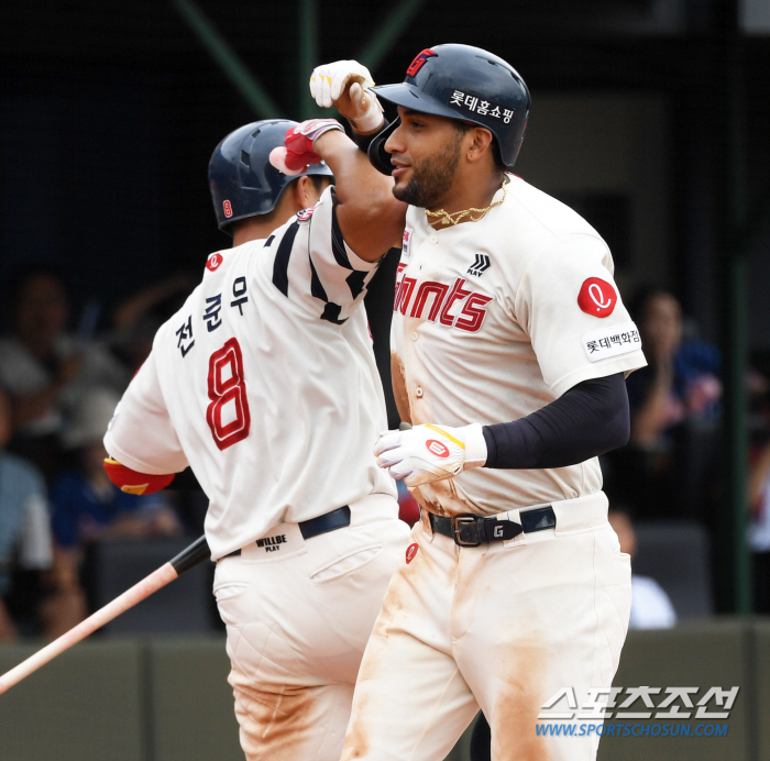 Lotte Autumn Baseball's Hope Blooms! 'Hwang Sung-bin's 4th base → Ko Seung-min  Yoon Dong-hee's 10 RBI joint → 9 points Big innings overturning Show' won the competition between the four teams