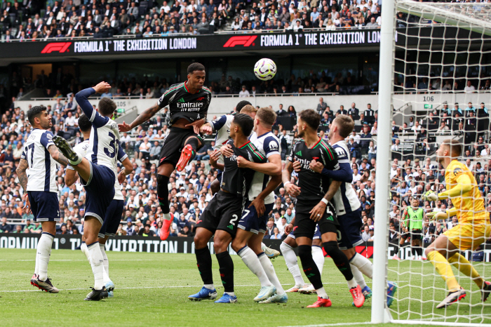 Son Heung-min's shock 'Shooting 1 time'Zero presence...Tottenham's disastrous 2nd consecutive defeat, 0-1 defeat to Arsenal in the North London derby → 13th place fall