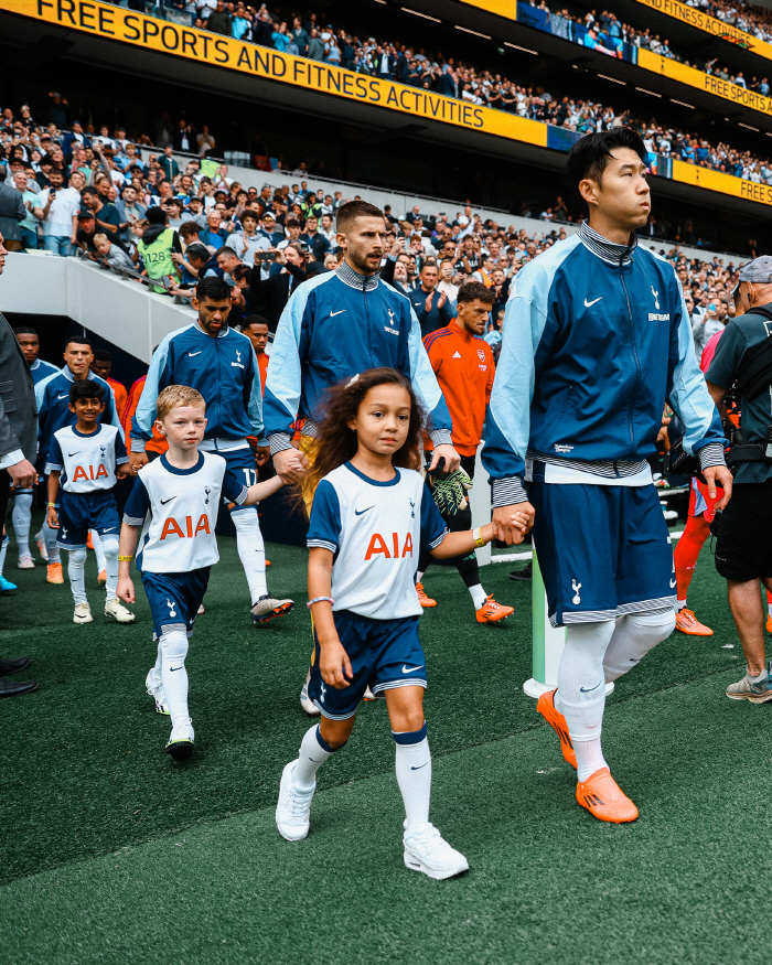 Even Son Heung-min shook his head...Tottenham lost 0-1 to Arsenal in vain → SON harsh criticism '5 points'