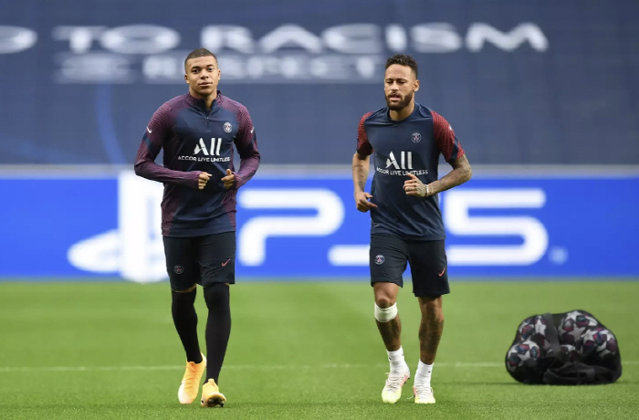 Shock revelation 'Playing with Mbappe is a disaster and a hell of a lot' after rumors of discord, texted Real Madrid colleague