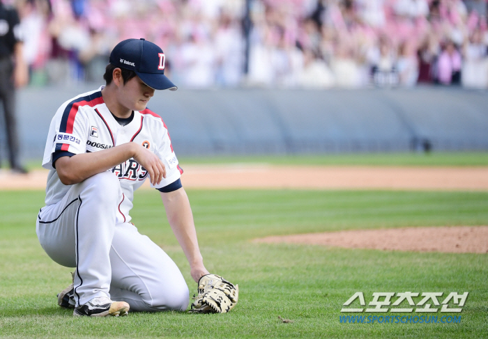 'Save that flew away' Still, Kim Taek-yeon, the No. 1 rookie award winner, couldn't laugh because of his teammate's defense mistakes 