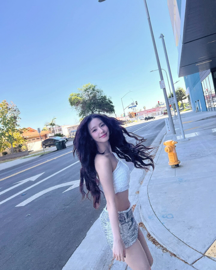 ''Looking and body shape, I won't lose weight'' (G)I-DLE Mi-yeon and Anaheim also showed off their perfect physical features