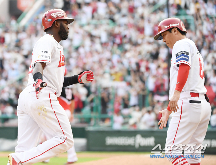 ''No, I hit it and got angry' Herredia's world-beating home run...Resistance? Landersfield effect?