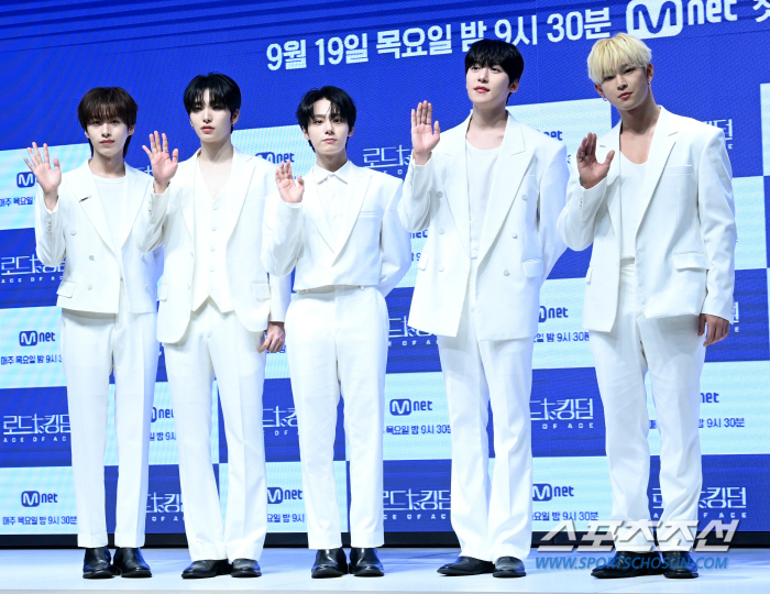  ONEUS, look forward to your great performance