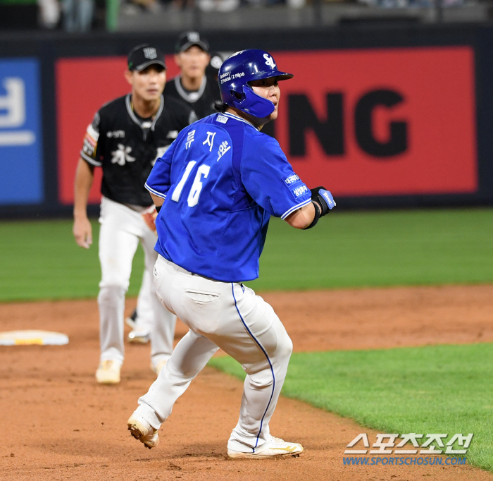 'Replacement of Baek Jung-hyun → 5 consecutive hits → 5 runs' Jang Sung-woo's 6 RBIs  starter Jeon Won-hit, KT, and Samsung's second place in the home turf 