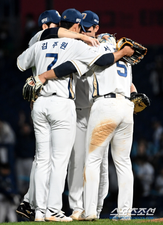 Ryu Hyun-jin hit the bases-loaded gun, but NC lost to Hanwha 'PS is on the verge of elimination' 