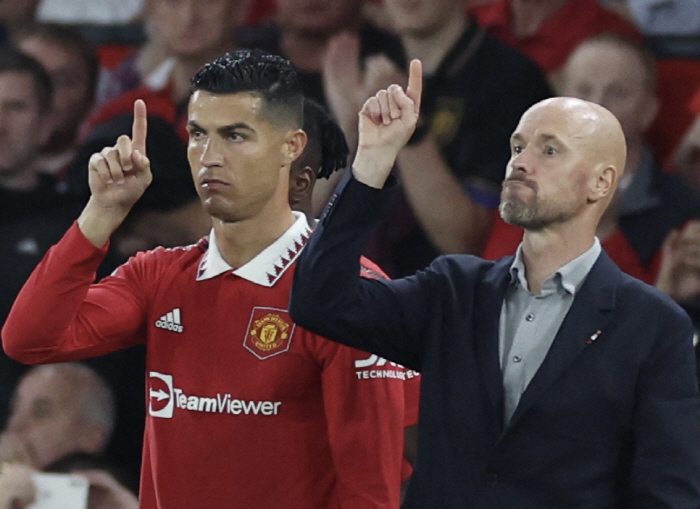 'Between enemies' Will he return if he leaves Tenhach...Former Colleague's Shock Claim 'Ronaldo Could Return to Manchester United'→ Why?