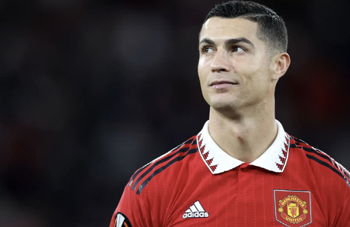 'Between enemies' Will he return if he leaves Tenhach...Former Colleague's Shock Claim 'Ronaldo Could Return to Manchester United'→ Why?