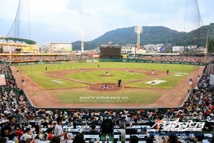 The KBO League, which has 10 million spectators, has been filled 200 times, 20% thanks to this club!